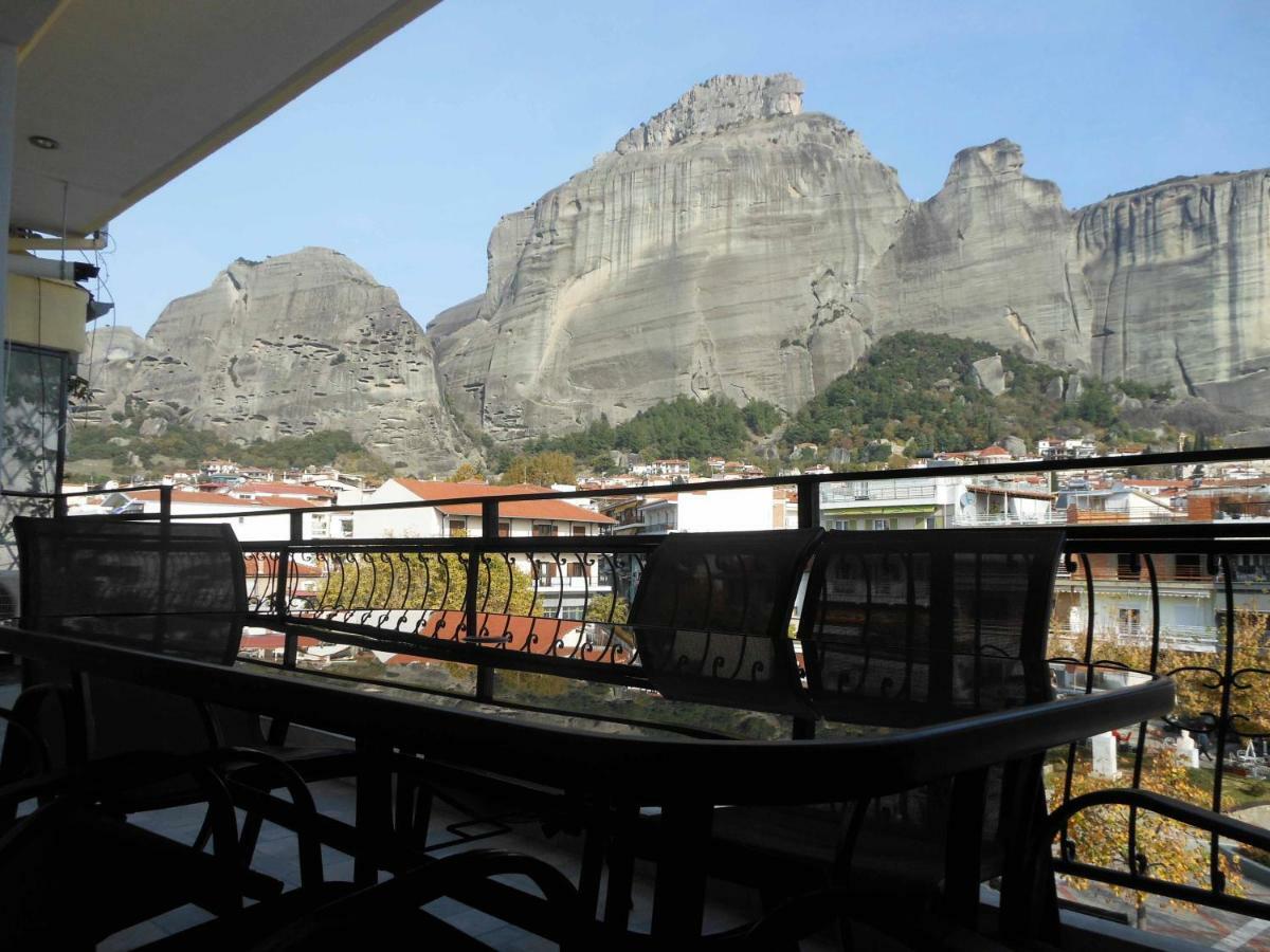 Meteora Panorama At The City Center Kalampáka Dış mekan fotoğraf