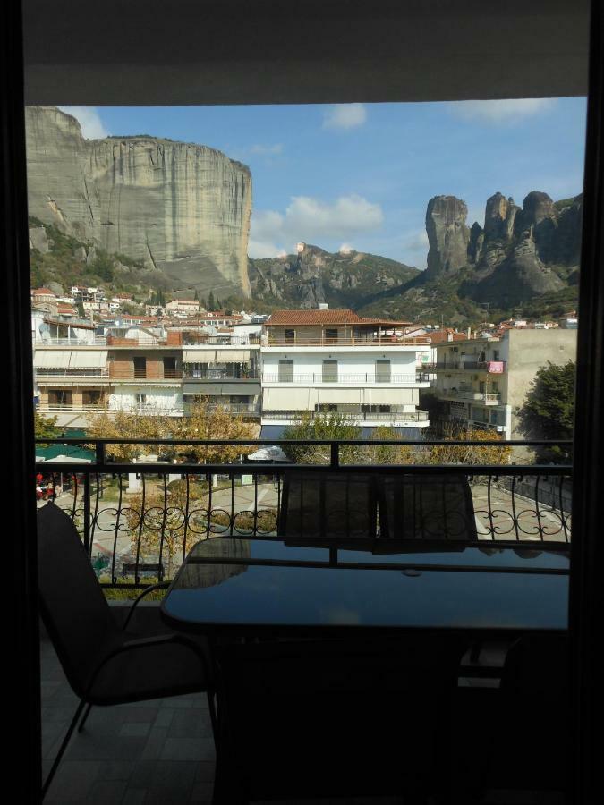 Meteora Panorama At The City Center Kalampáka Dış mekan fotoğraf